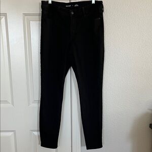 Old Navy Women's Skinny Jeans - Black